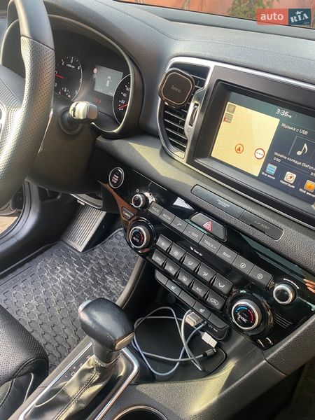 Внедорожник / Кроссовер Kia Sportage 2017 в Тячеве