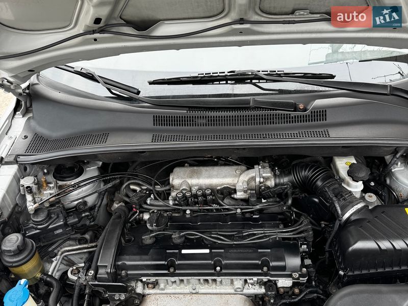 Позашляховик / Кросовер Kia Sportage 2006 в Полтаві