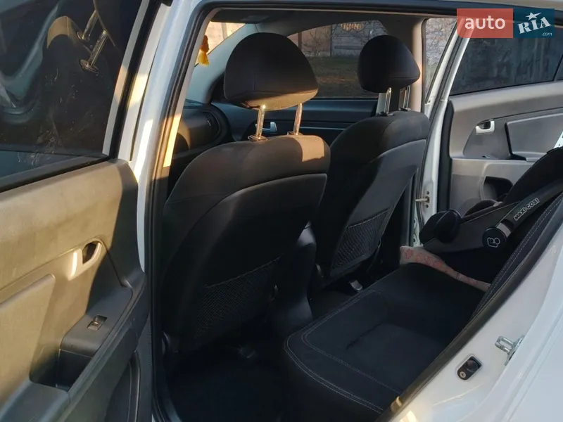 Kia Sportage 2013 VIN U5YPB815ADL359688 фото оголошення 25 з 60