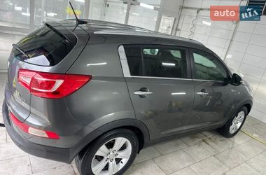 Внедорожник / Кроссовер Kia Sportage 2010 в Каменец-Подольском