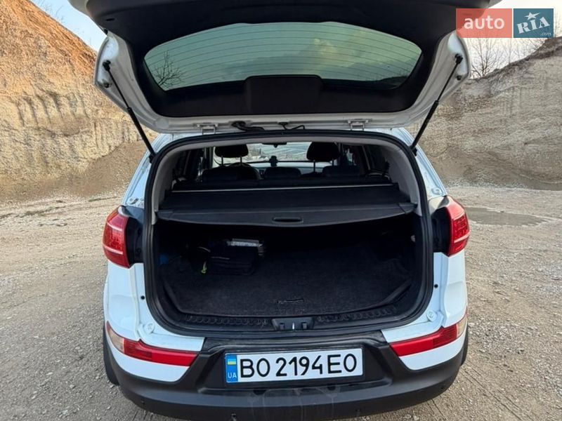 Внедорожник / Кроссовер Kia Sportage 2013 в Тернополе