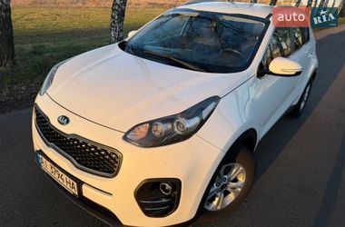 Позашляховик / Кросовер Kia Sportage 2017 в Переяславі
