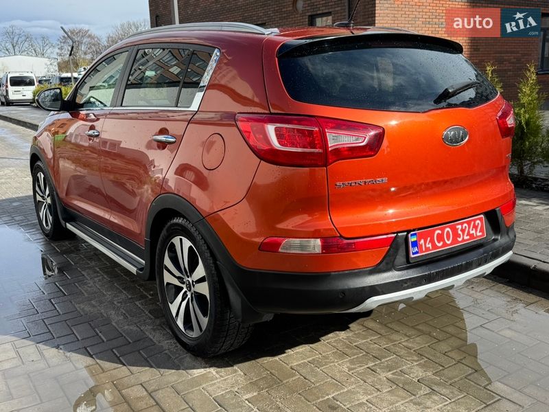 Внедорожник / Кроссовер Kia Sportage 2012 в Житомире