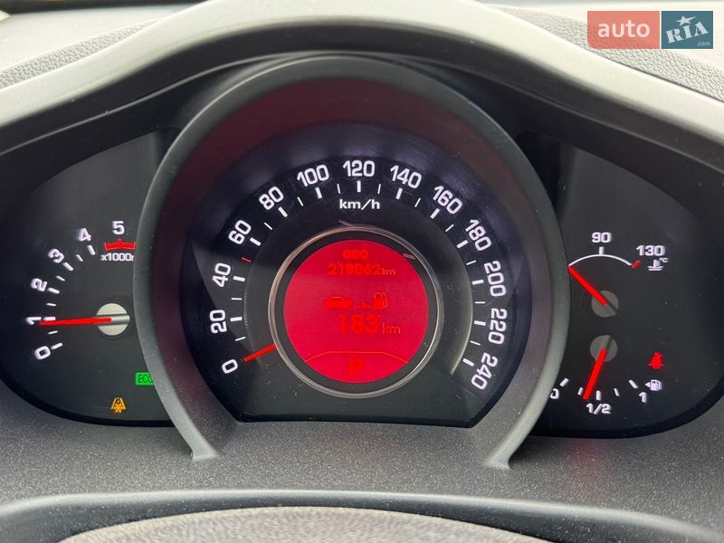 Внедорожник / Кроссовер Kia Sportage 2012 в Житомире