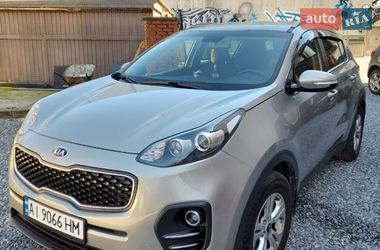 Внедорожник / Кроссовер Kia Sportage 2016 в Киеве