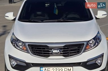 Позашляховик / Кросовер Kia Sportage 2013 в Дніпрі