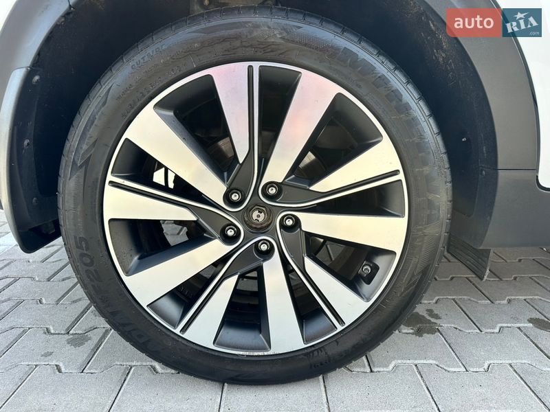 Внедорожник / Кроссовер Kia Sportage 2016 в Дубно