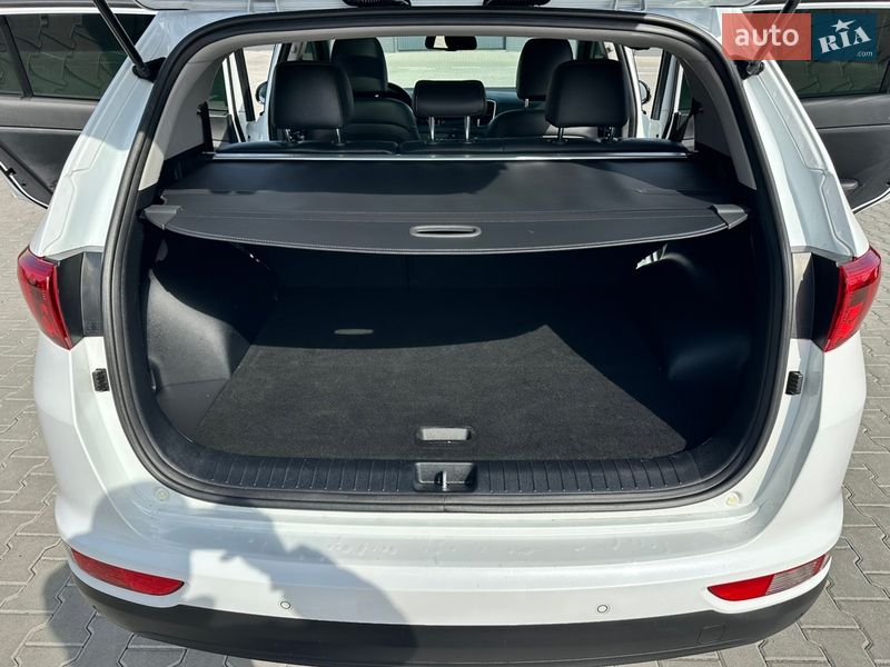 Внедорожник / Кроссовер Kia Sportage 2016 в Дубно