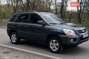 Внедорожник / Кроссовер Kia Sportage 2010 в Малине
