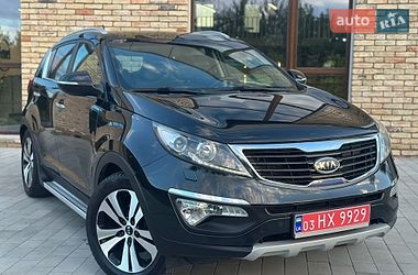 Позашляховик / Кросовер Kia Sportage 2011 в Луцьку