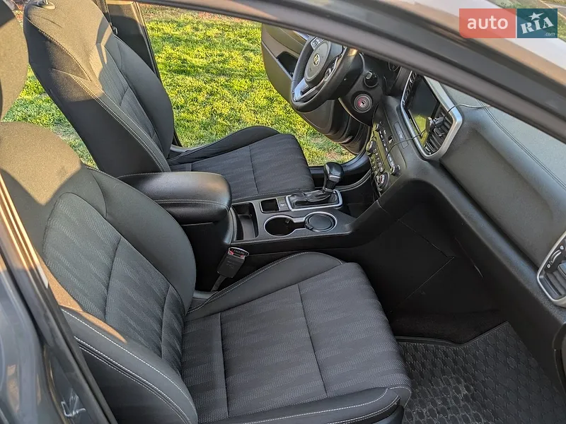 Kia Sportage 2019 VIN U5YPG814BLL823225 фото оголошення 10 з 44
