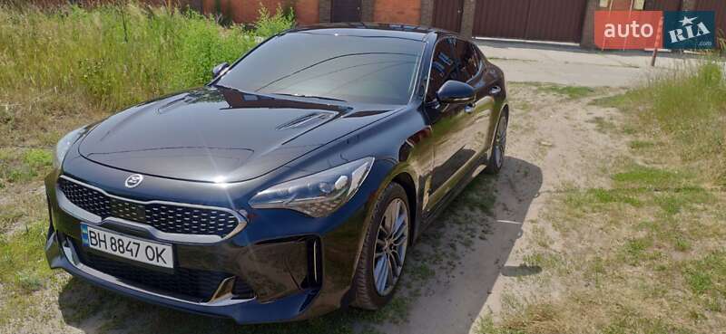 Фастбэк Kia Stinger 2017 в Сумах