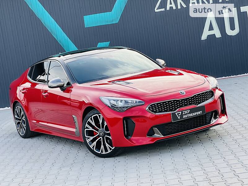 Лифтбек Kia Stinger 2018 в Мукачево