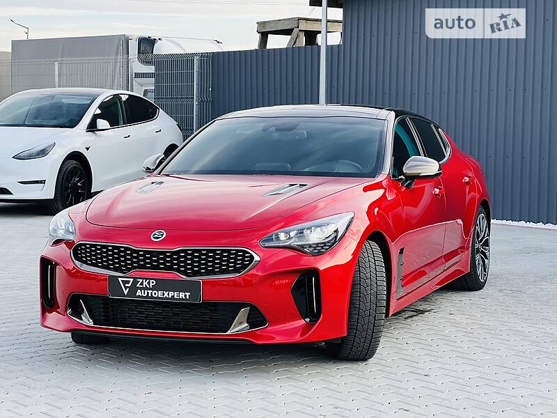 Лифтбек Kia Stinger 2018 в Мукачево