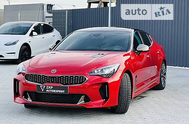 Лифтбек Kia Stinger 2018 в Мукачево