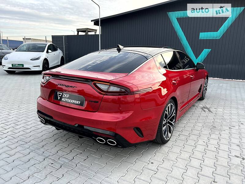 Лифтбек Kia Stinger 2018 в Мукачево