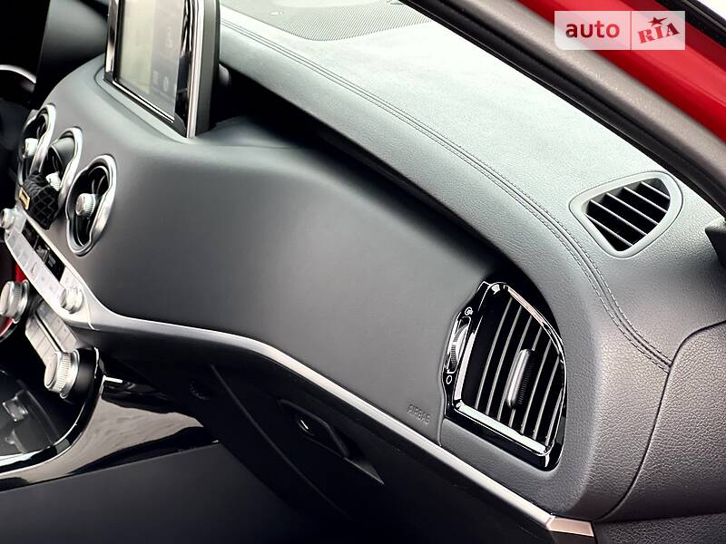 Лифтбек Kia Stinger 2018 в Мукачево