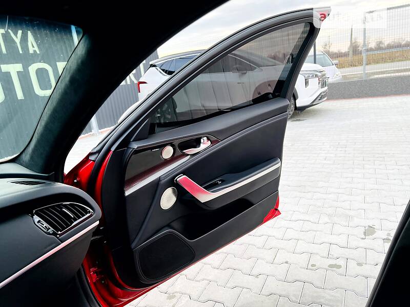 Лифтбек Kia Stinger 2018 в Мукачево