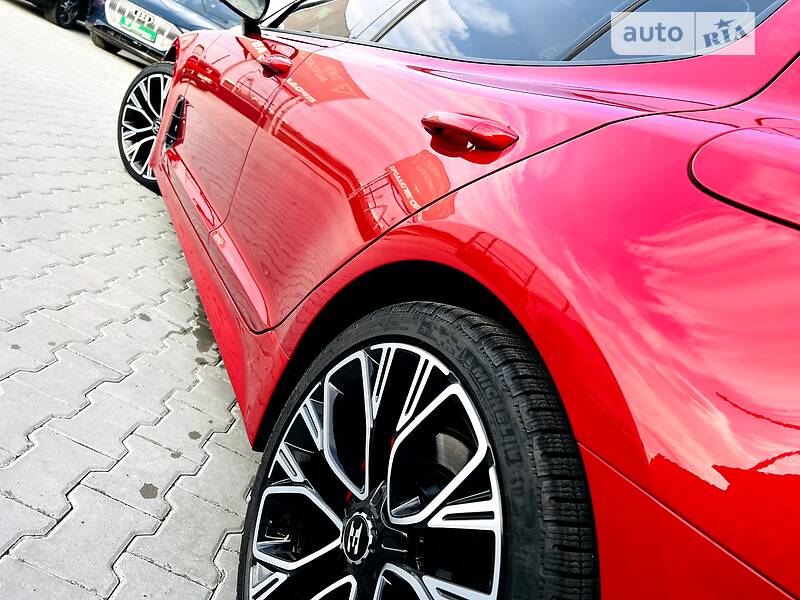 Лифтбек Kia Stinger 2018 в Мукачево