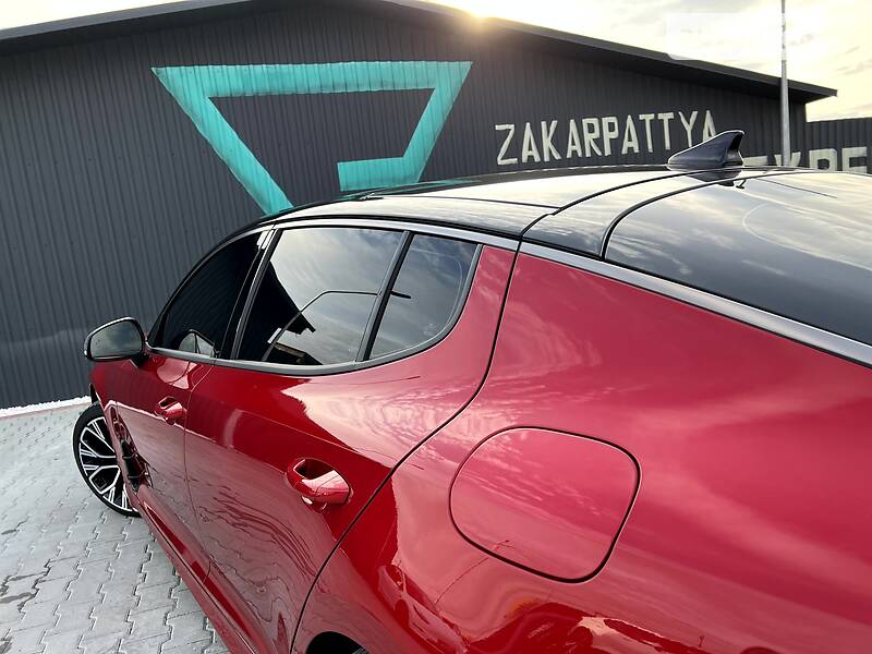 Лифтбек Kia Stinger 2018 в Мукачево