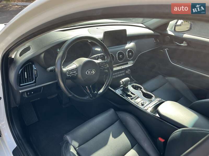 Фастбек Kia Stinger 2017 в Одесі