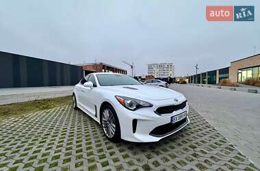 Фастбэк Kia Stinger 2018 в Хмельницком