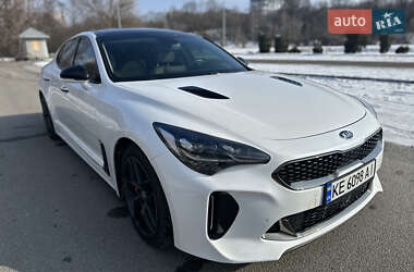 Фастбек Kia Stinger 2018 в Дніпрі