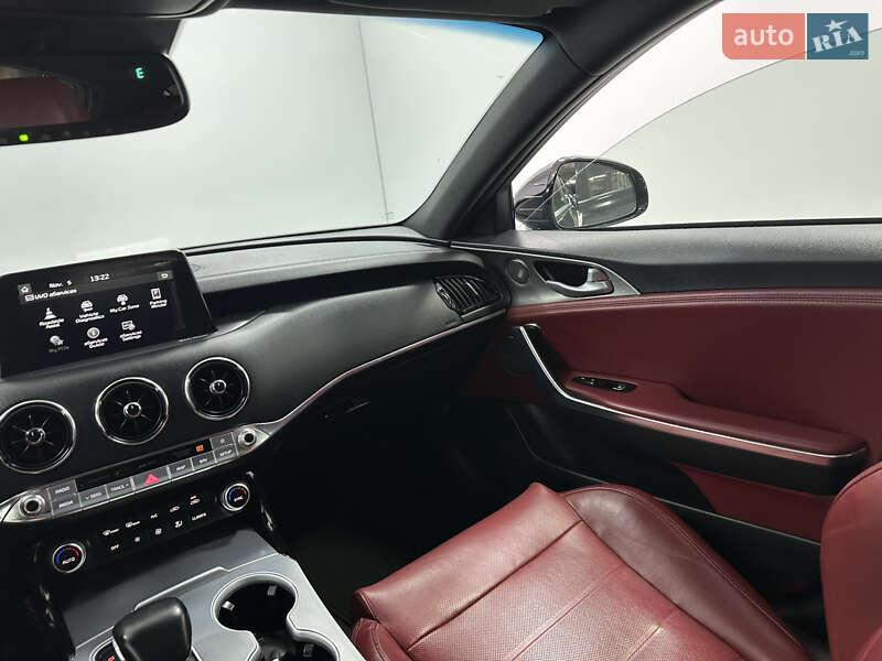 Фастбэк Kia Stinger 2018 в Одессе