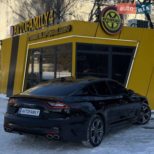 Лифтбек Kia Stinger 2020 в Киеве