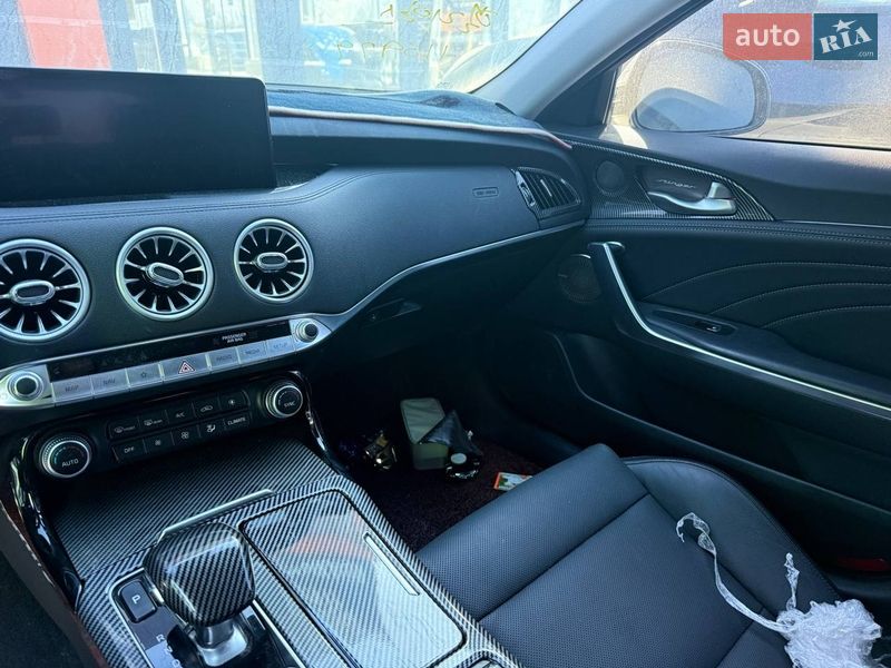 Лифтбек Kia Stinger 2021 в Львове