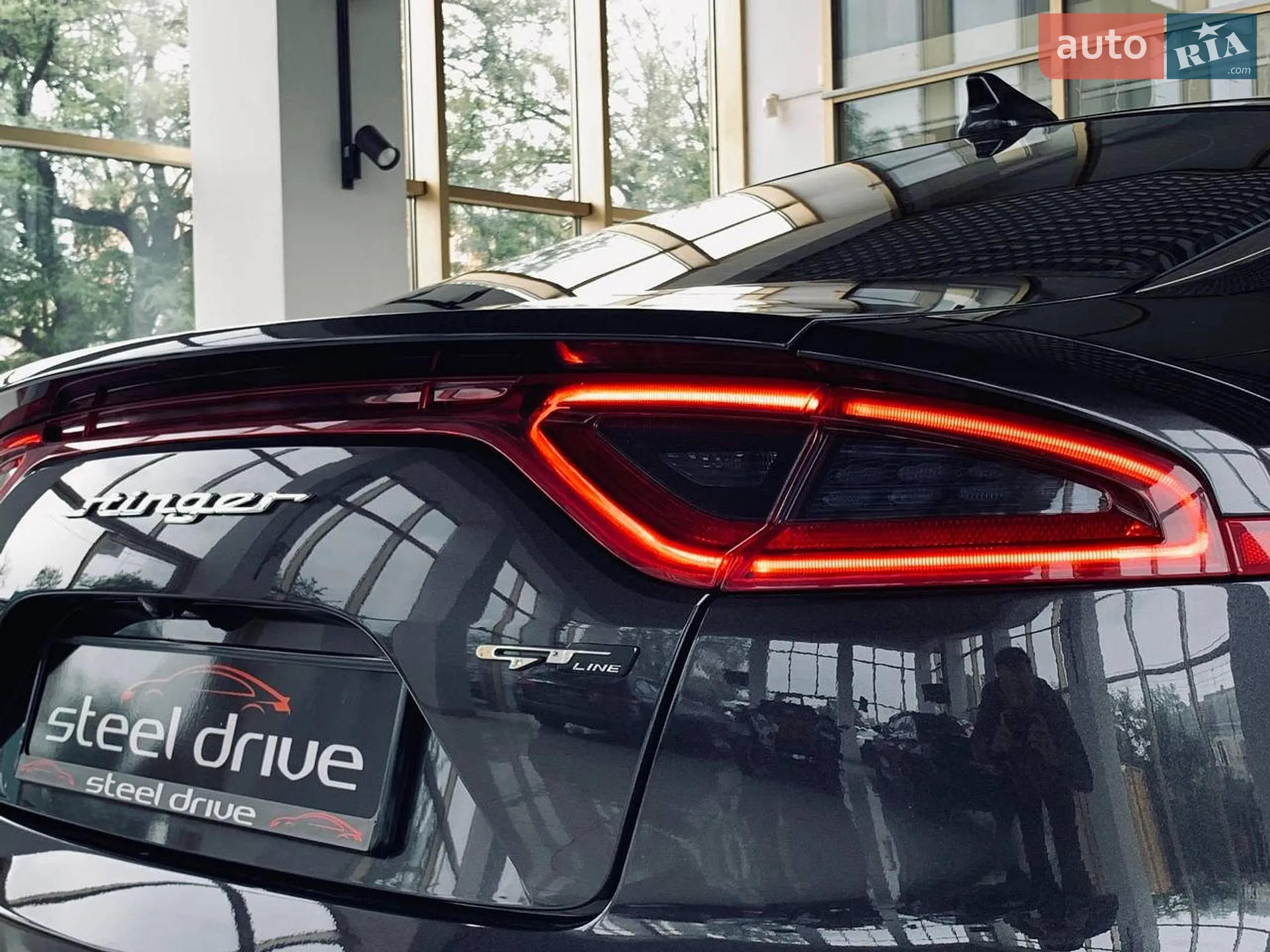 2018 Kia Stinger - мініатюра 17