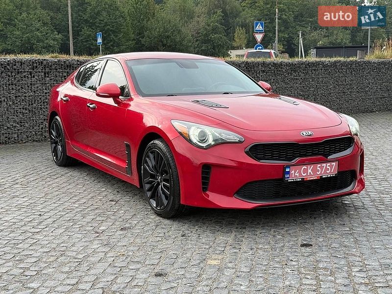 Фастбэк Kia Stinger 2019 в Львове