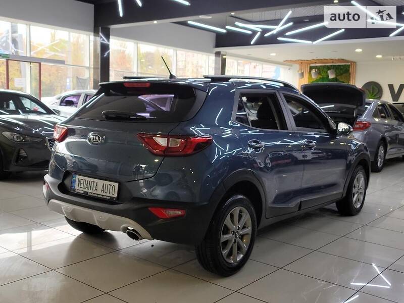 Позашляховик / Кросовер Kia Stonic 2017 в Києві