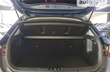 Позашляховик / Кросовер Kia Stonic 2017 в Києві