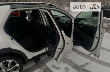 Внедорожник / Кроссовер Kia Stonic 2021 в 