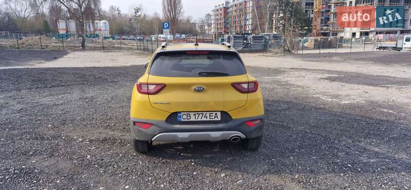 Внедорожник / Кроссовер Kia Stonic 2020 в Чернигове
