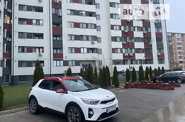 Позашляховик / Кросовер Kia Stonic 2018 в Одесі