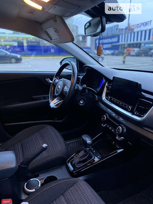 Внедорожник / Кроссовер Kia Stonic 2020 в Ужгороде фото 4 Внедорожник / Кроссовер Kia Stonic 2020 в Ужгороде