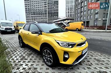 Позашляховик / Кросовер Kia Stonic 2017 в Києві