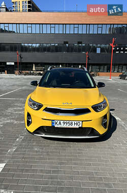 Позашляховик / Кросовер Kia Stonic 2022 в Києві