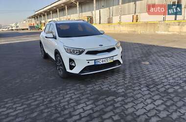 Позашляховик / Кросовер Kia Stonic 2017 в Львові