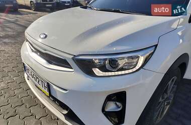 Позашляховик / Кросовер Kia Stonic 2017 в Львові