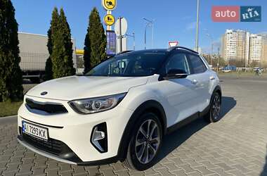 Внедорожник / Кроссовер Kia Stonic 2020 в 