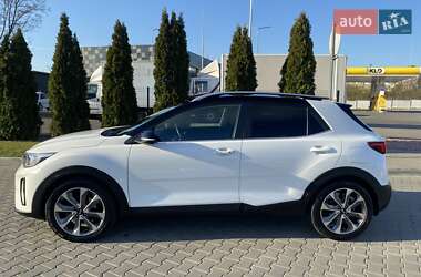 Внедорожник / Кроссовер Kia Stonic 2020 в 