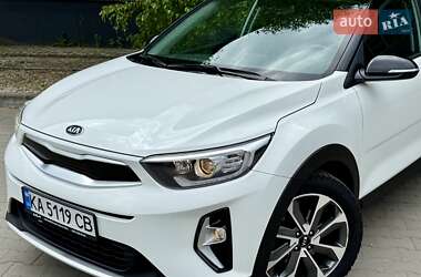 Внедорожник / Кроссовер Kia Stonic 2020 в 