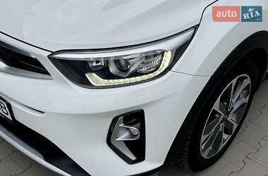 Внедорожник / Кроссовер Kia Stonic 2020 в 