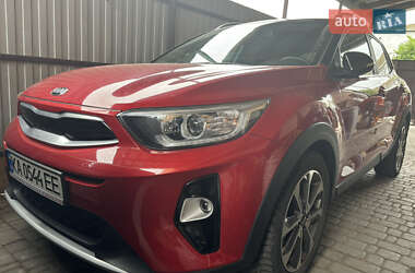 Внедорожник / Кроссовер Kia Stonic 2019 в 