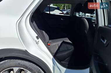Внедорожник / Кроссовер Kia Stonic 2020 в 