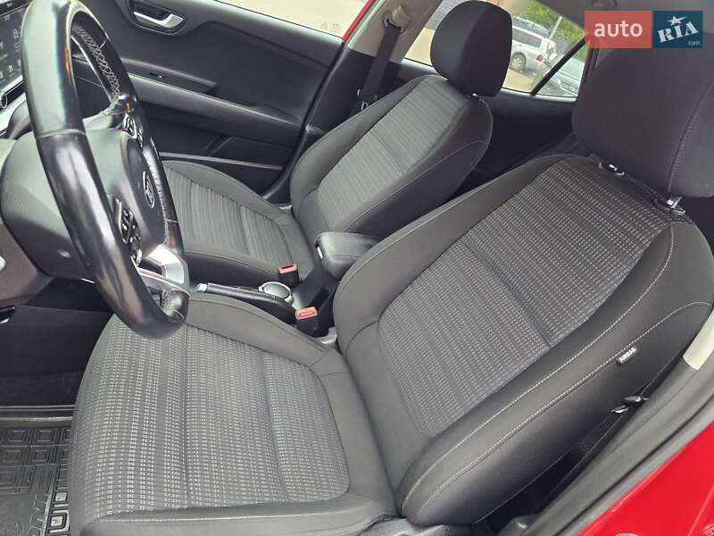Позашляховик / Кросовер Kia Stonic 2020 в Одесі