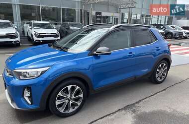 Внедорожник / Кроссовер Kia Stonic 2020 в Киеве